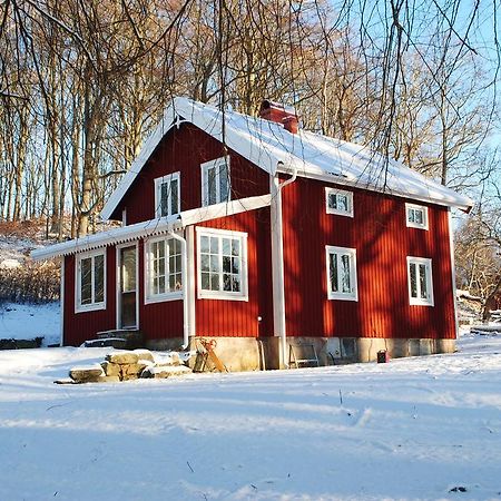 Anfasteroed Gardsvik - Grindstugan Ljungskile Bagian luar foto