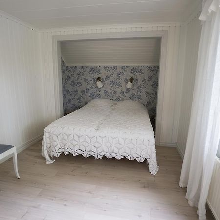Anfasteroed Gardsvik - Grindstugan Ljungskile Bagian luar foto