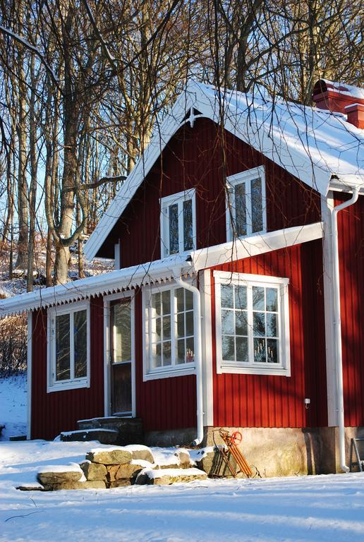 Anfasteroed Gardsvik - Grindstugan Ljungskile Bagian luar foto