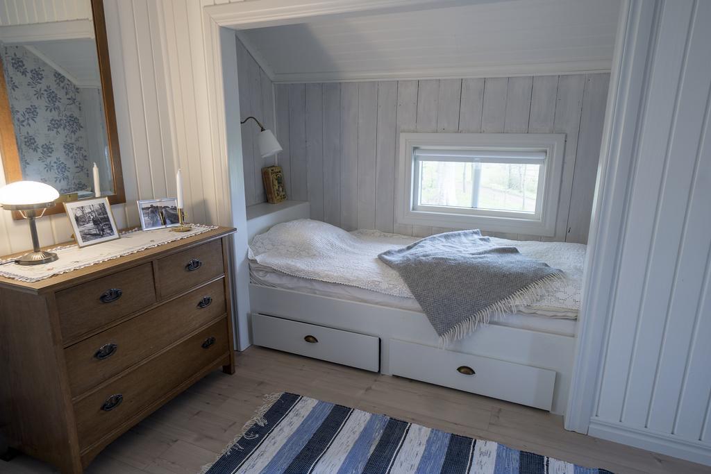 Anfasteroed Gardsvik - Grindstugan Ljungskile Bagian luar foto