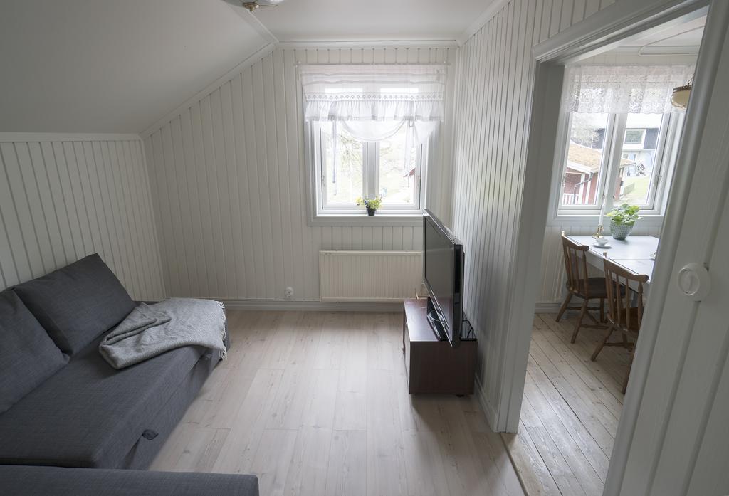 Anfasteroed Gardsvik - Grindstugan Ljungskile Bagian luar foto